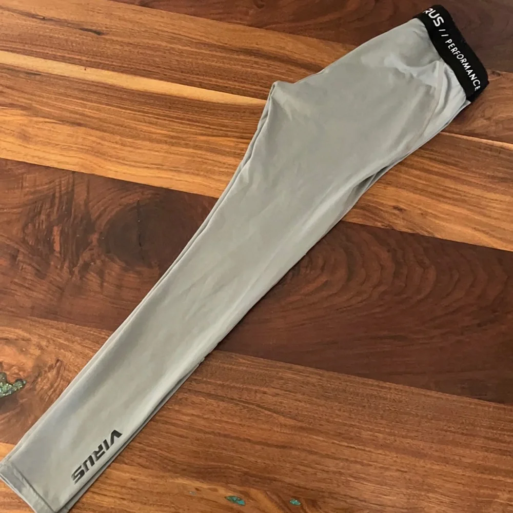 Virus Performance Tights - Picture 1 of 5